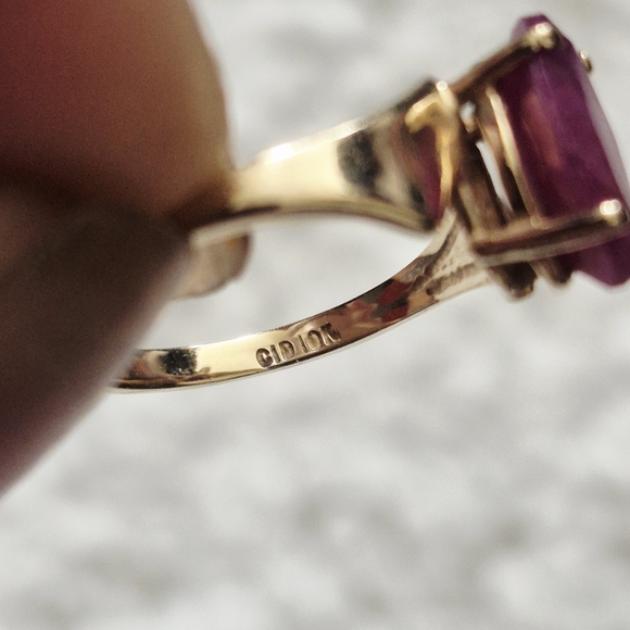 Vintage 10k Yellow Gold Marquise Cut Ruby Solitaire Ring - Picture 8 of 10